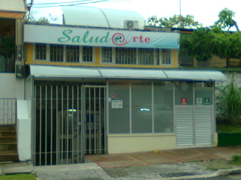 Archivo:Foto Fachada Oncomedic 2012.jpg